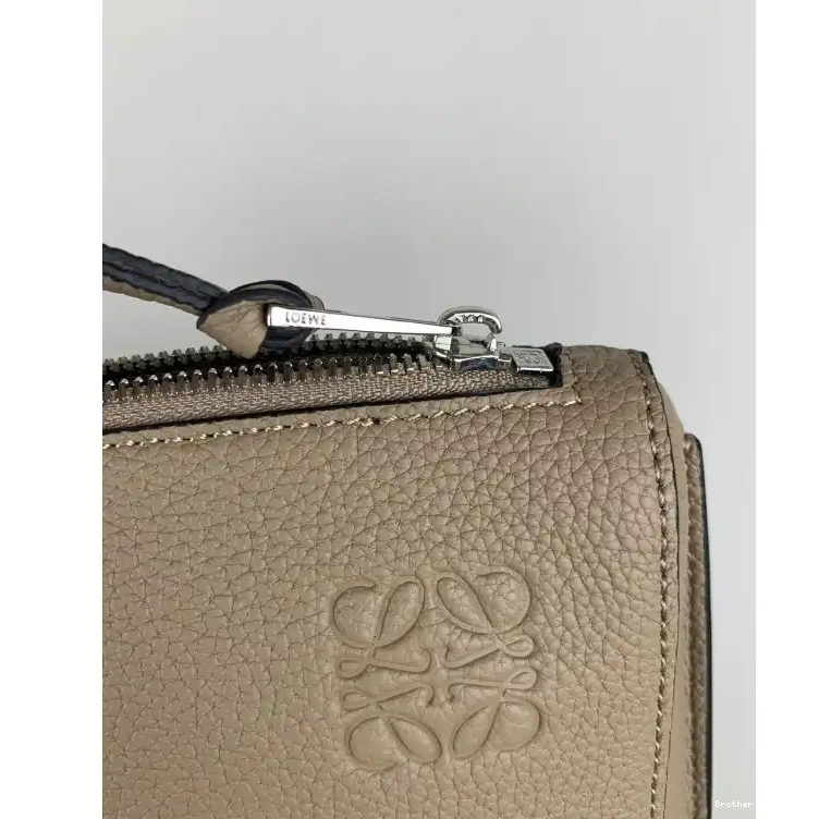 Brother Sam Yupoo Bags 19LOE0115 Loewe 0603